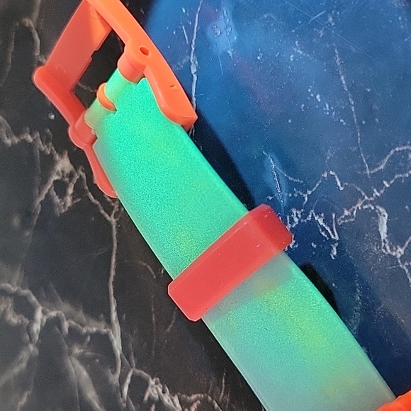 Glow in the dark 2003 GENERAL MILLS SHREK 2 PINOCCHIO WATCH toy for kid - Picture 7 of 7